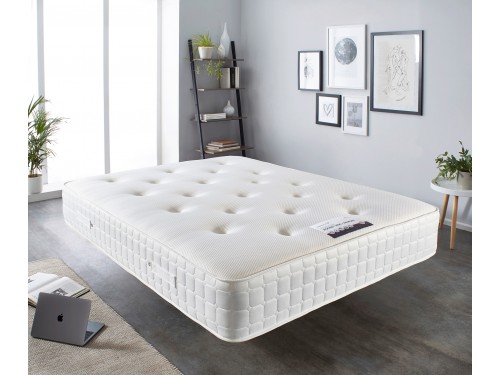 Image of the  Essential Pocket 1000 and Memory Mattress in a room.